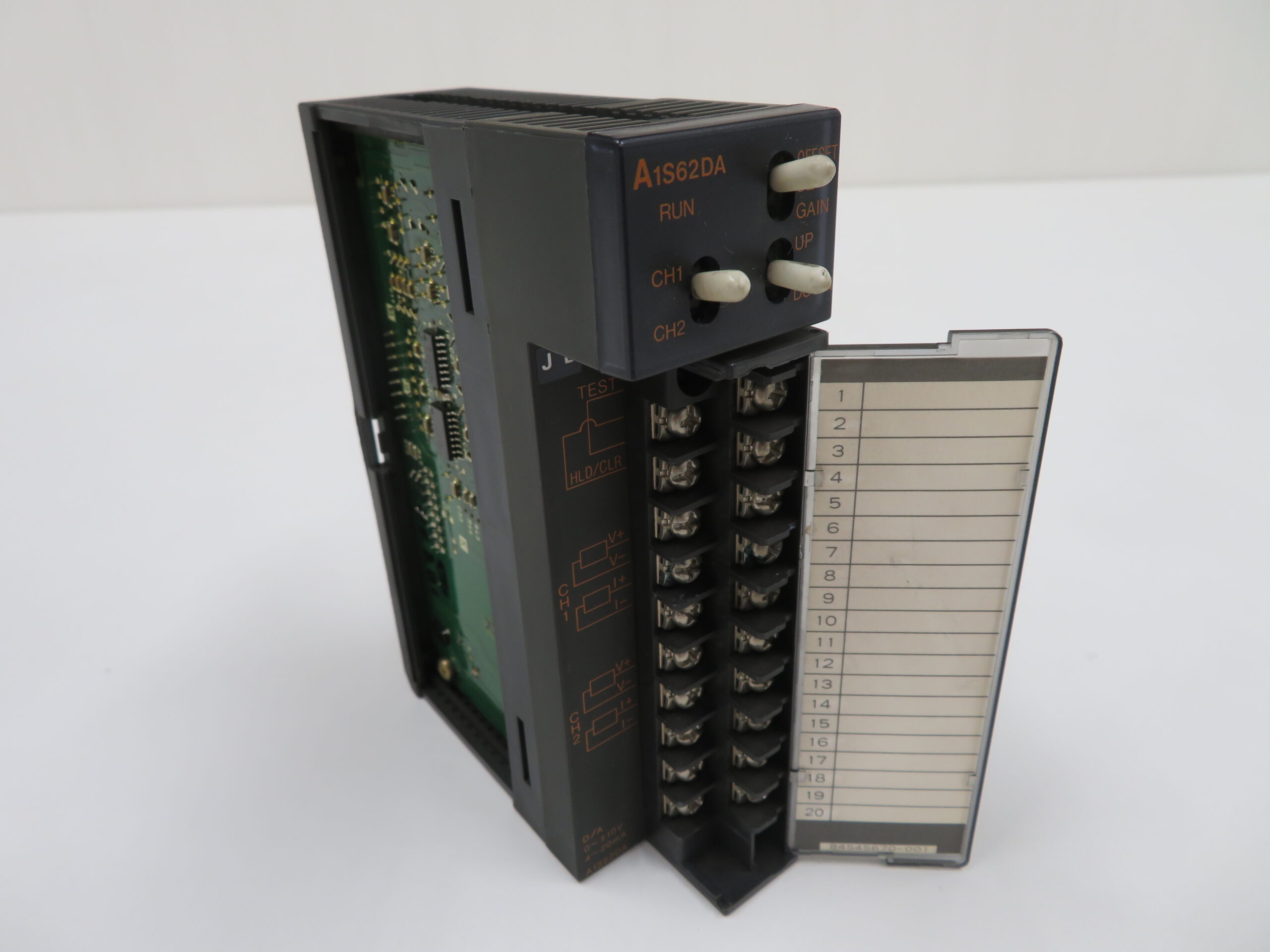 PLCアナログモジュール A1S64AD プログラマブルコントローラ 通販