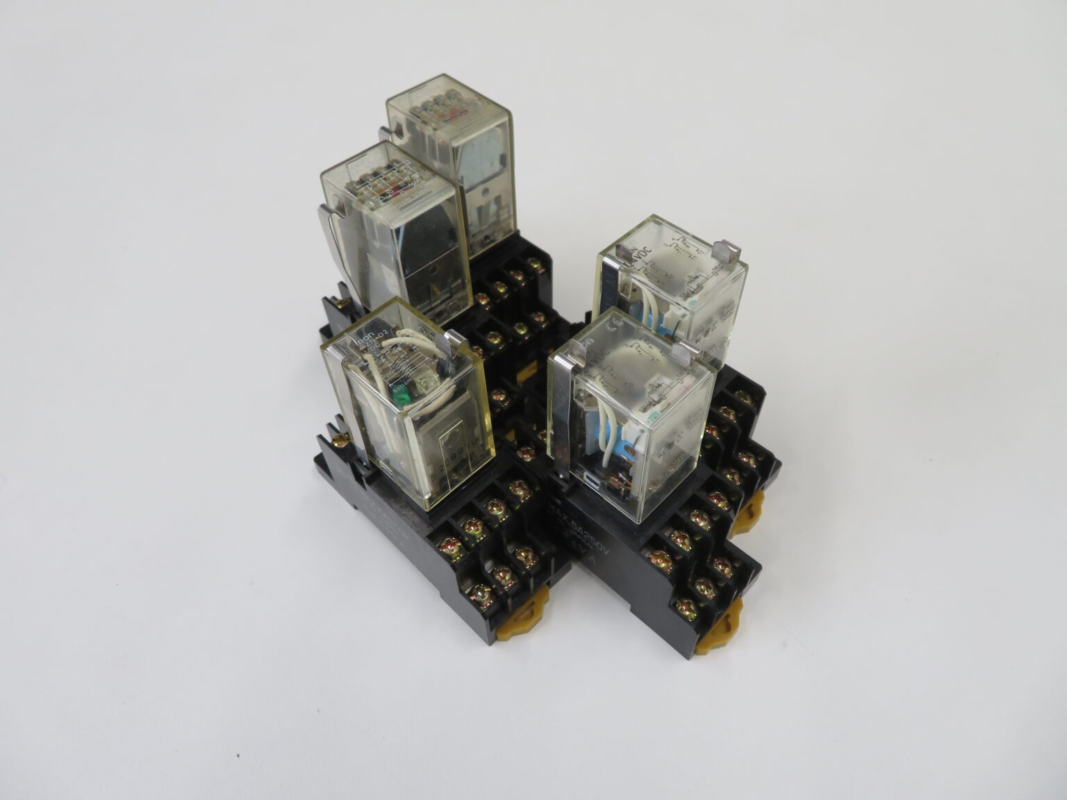 オムロン G2A-432A + | 2nd FAドットコム｜産業用制御機器 専門販売店